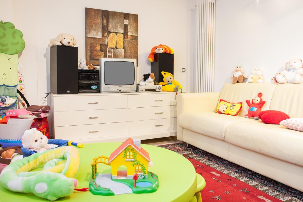 Residence Fellini Римини Екстериор снимка